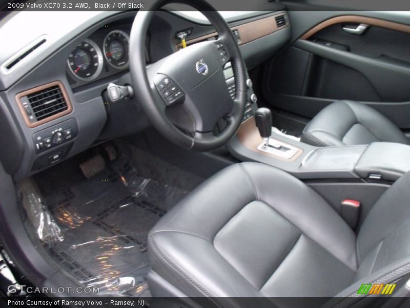 Black / Off Black 2009 Volvo XC70 3.2 AWD