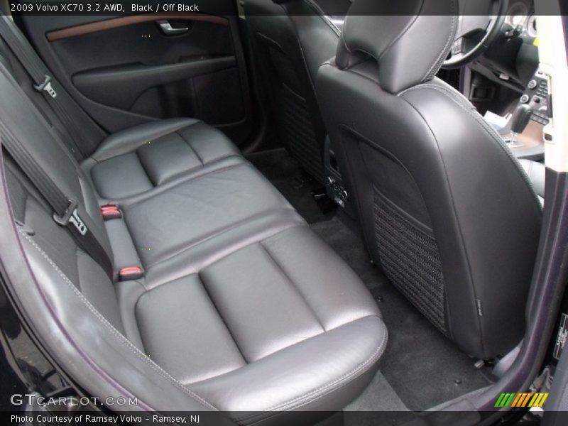 Black / Off Black 2009 Volvo XC70 3.2 AWD