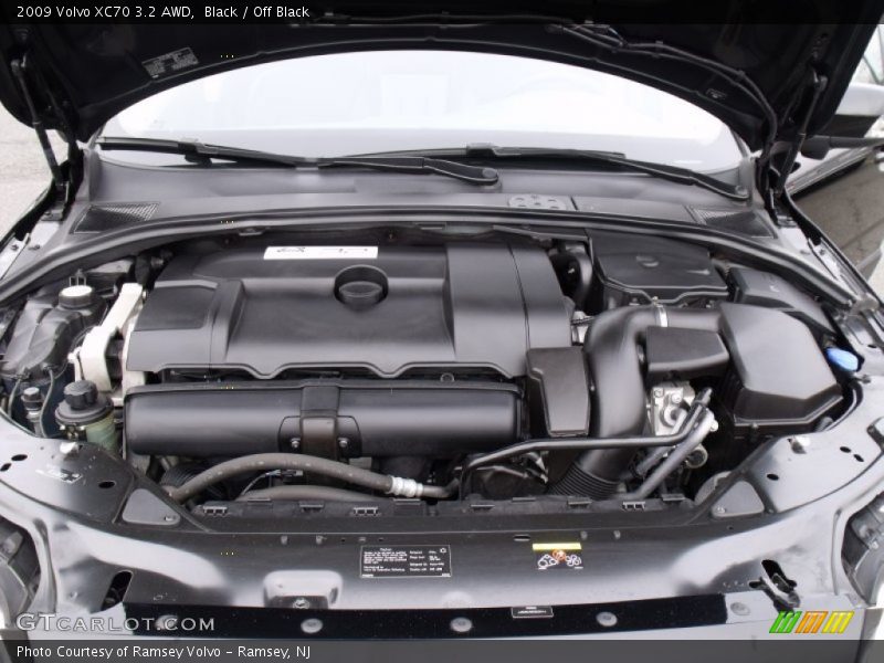 Black / Off Black 2009 Volvo XC70 3.2 AWD