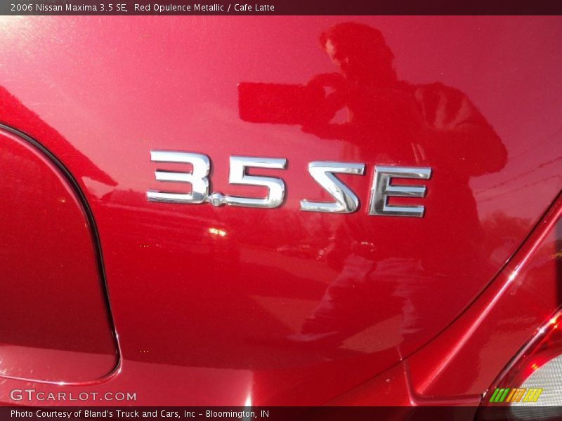 Red Opulence Metallic / Cafe Latte 2006 Nissan Maxima 3.5 SE