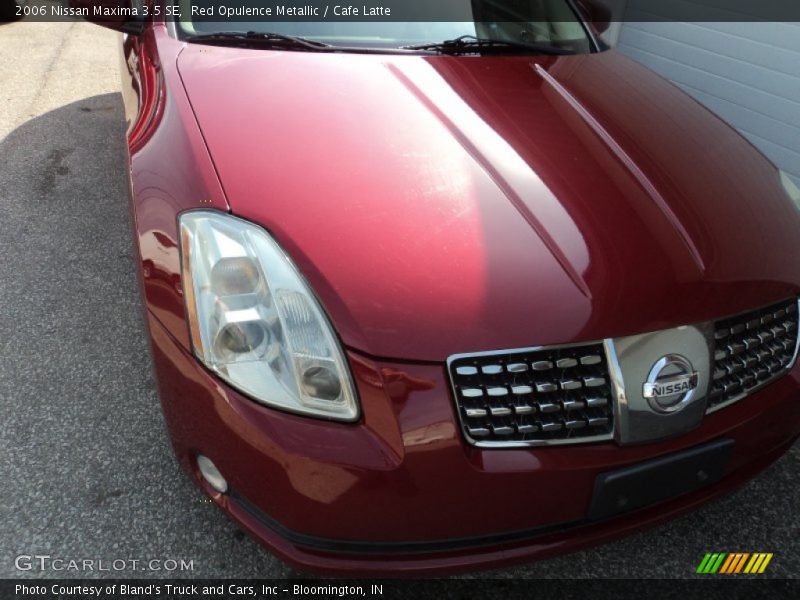 Red Opulence Metallic / Cafe Latte 2006 Nissan Maxima 3.5 SE