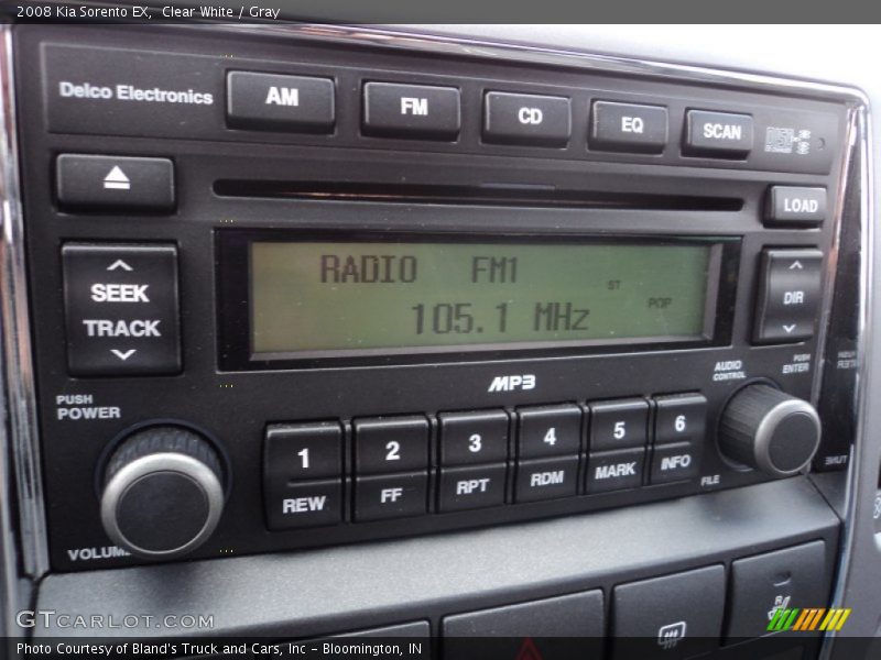 Clear White / Gray 2008 Kia Sorento EX