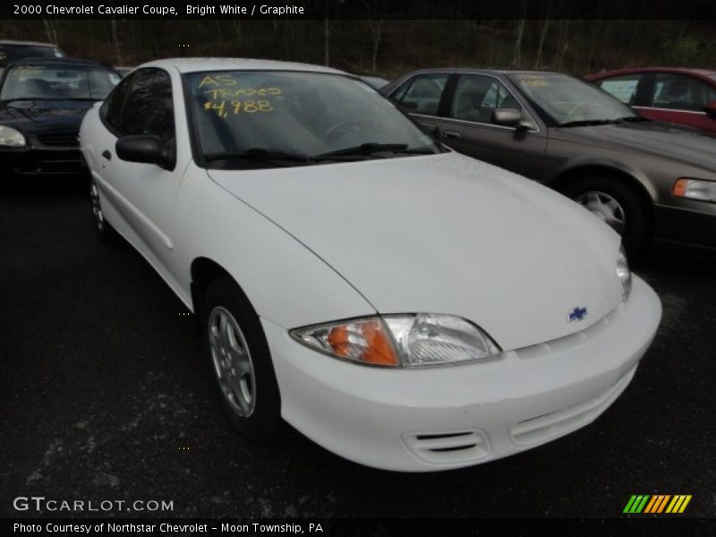 Bright White / Graphite 2000 Chevrolet Cavalier Coupe