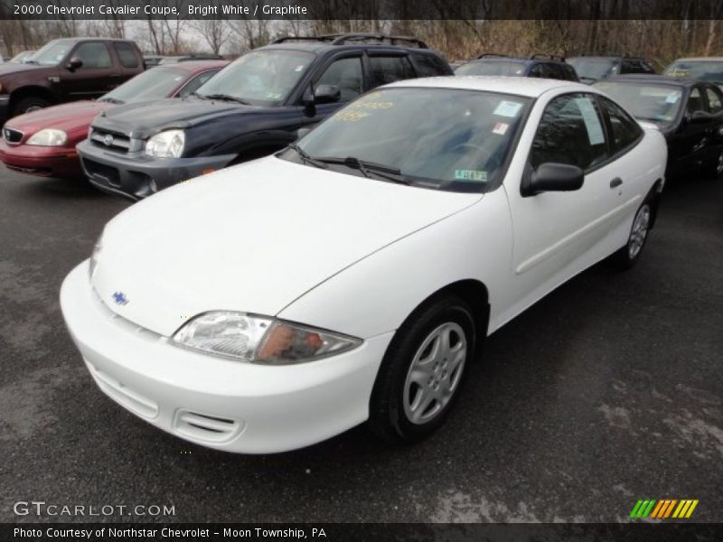 Bright White / Graphite 2000 Chevrolet Cavalier Coupe