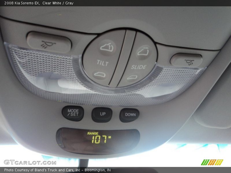 Clear White / Gray 2008 Kia Sorento EX