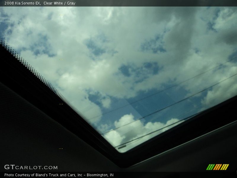 Clear White / Gray 2008 Kia Sorento EX