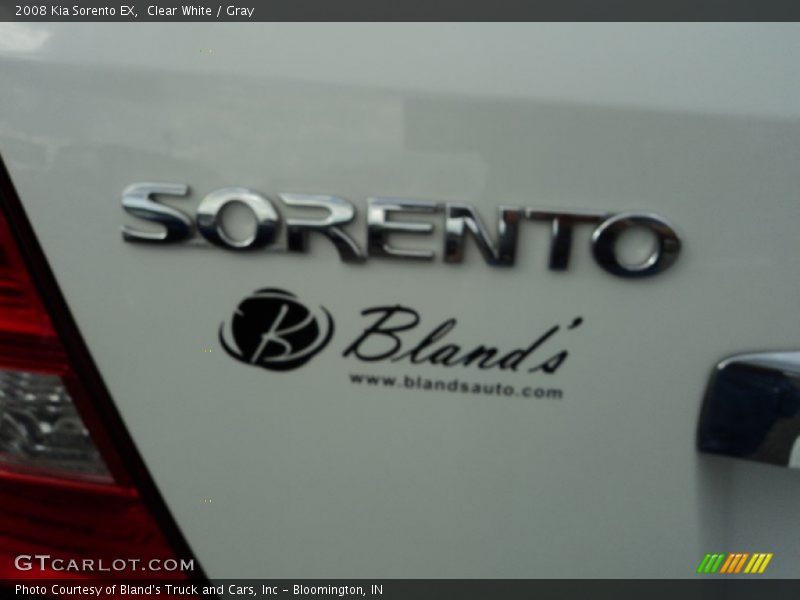 Clear White / Gray 2008 Kia Sorento EX