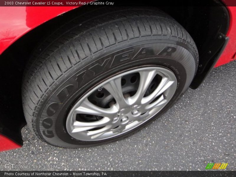 Victory Red / Graphite Gray 2003 Chevrolet Cavalier LS Coupe