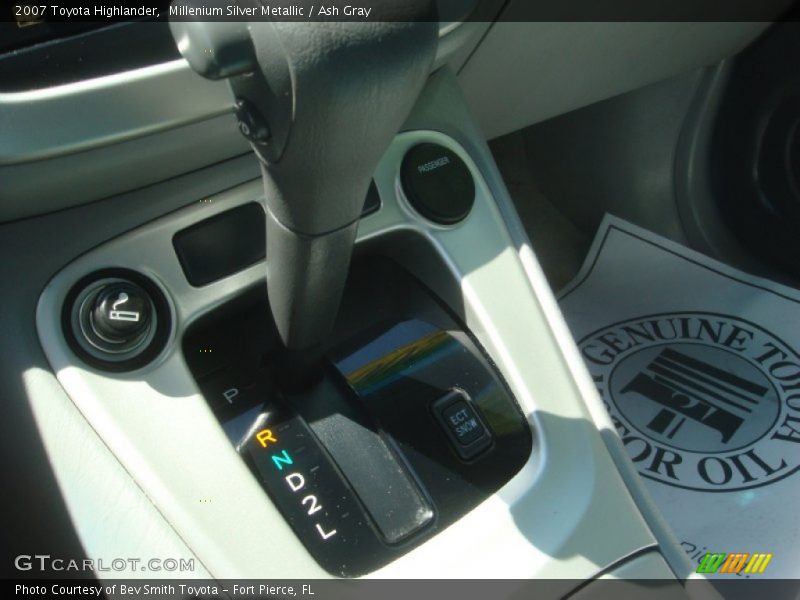 Millenium Silver Metallic / Ash Gray 2007 Toyota Highlander