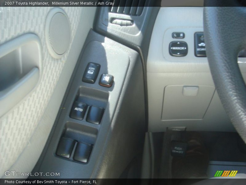 Millenium Silver Metallic / Ash Gray 2007 Toyota Highlander