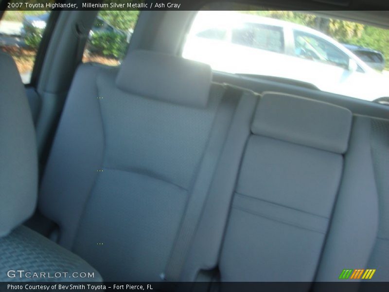 Millenium Silver Metallic / Ash Gray 2007 Toyota Highlander