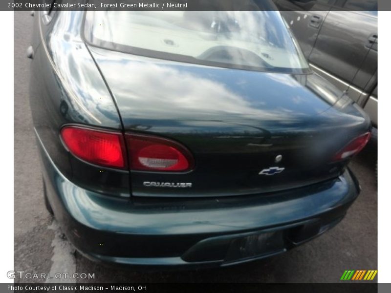 Forest Green Metallic / Neutral 2002 Chevrolet Cavalier Sedan