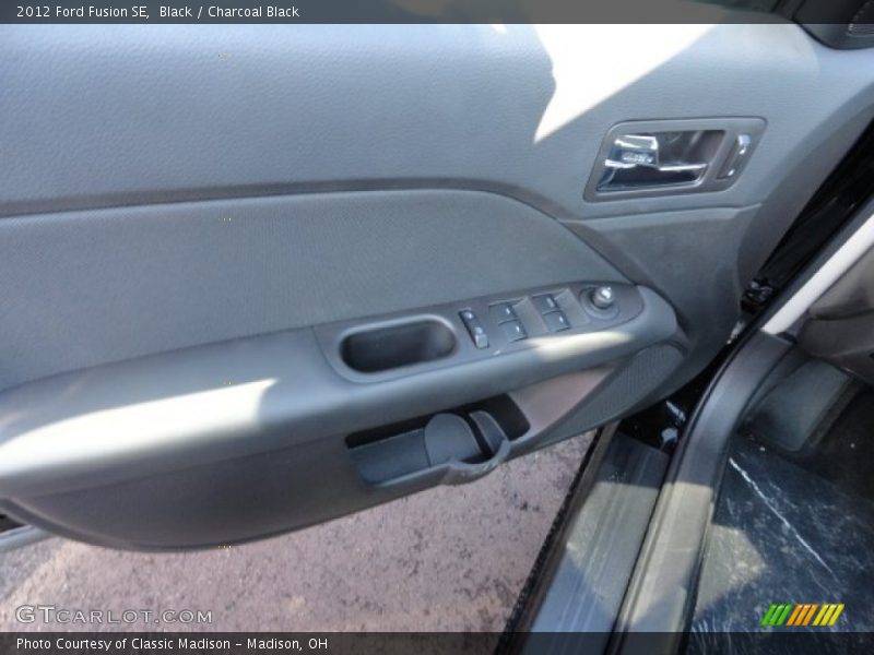 Black / Charcoal Black 2012 Ford Fusion SE