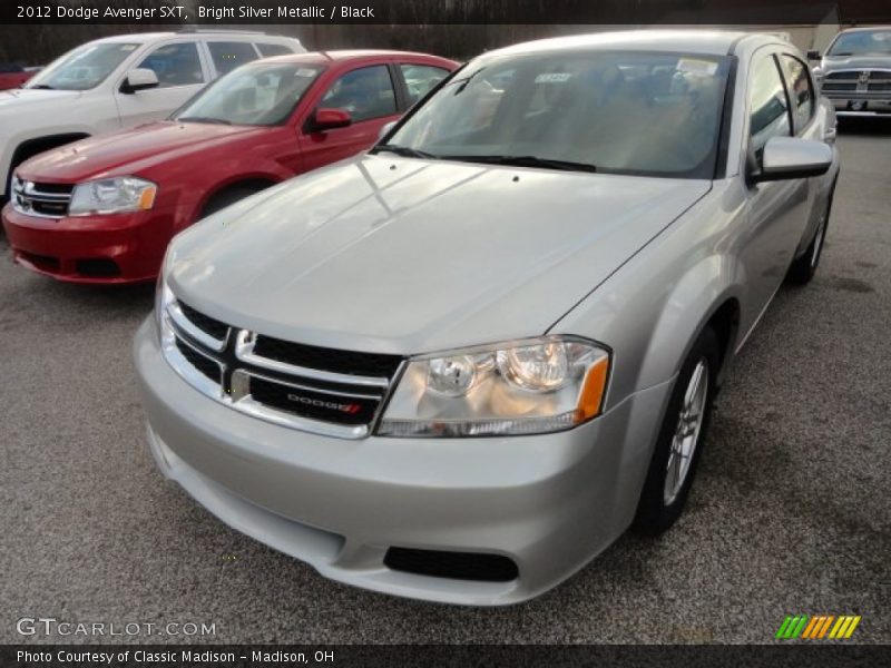 Bright Silver Metallic / Black 2012 Dodge Avenger SXT