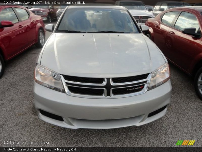 Bright Silver Metallic / Black 2012 Dodge Avenger SXT