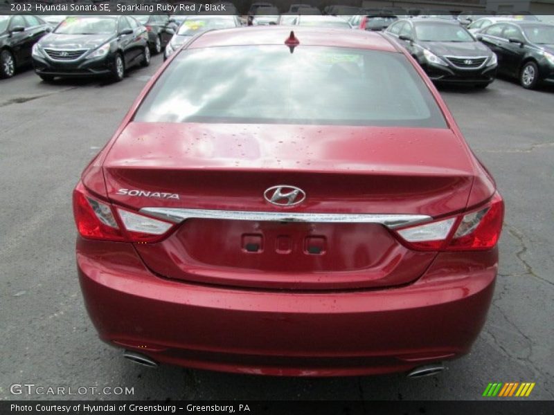 Sparkling Ruby Red / Black 2012 Hyundai Sonata SE