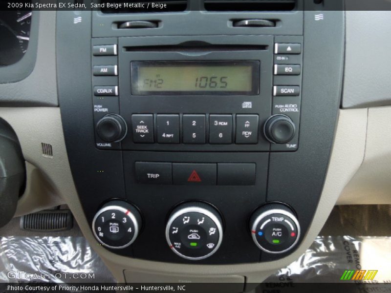 Sand Beige Metallic / Beige 2009 Kia Spectra EX Sedan