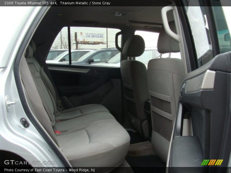 Titanium Metallic / Stone Gray 2006 Toyota 4Runner SR5 4x4