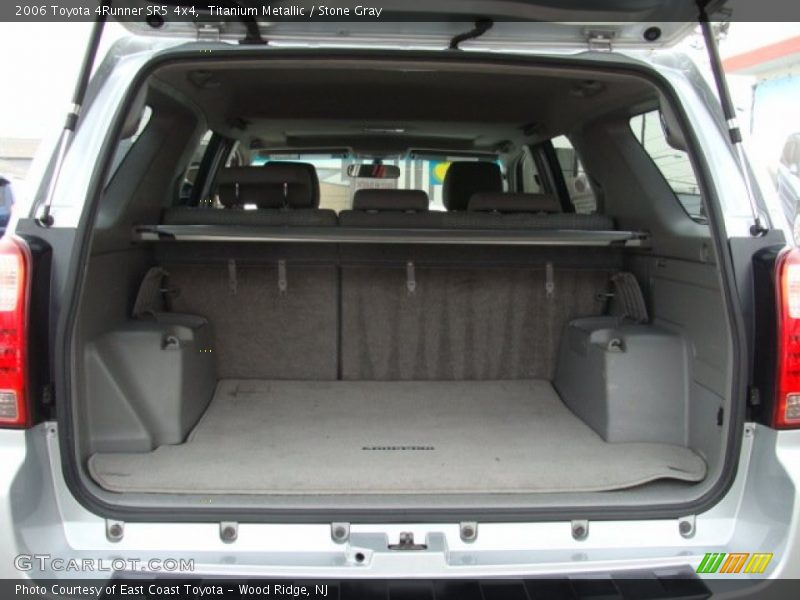 Titanium Metallic / Stone Gray 2006 Toyota 4Runner SR5 4x4