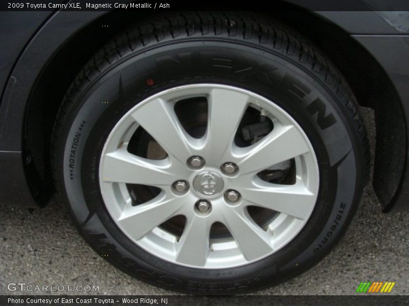 Magnetic Gray Metallic / Ash 2009 Toyota Camry XLE