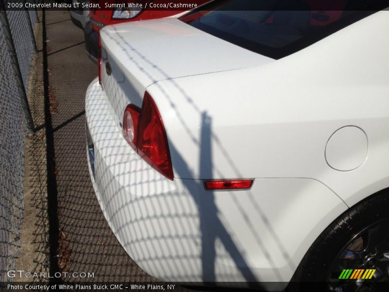 Summit White / Cocoa/Cashmere 2009 Chevrolet Malibu LT Sedan