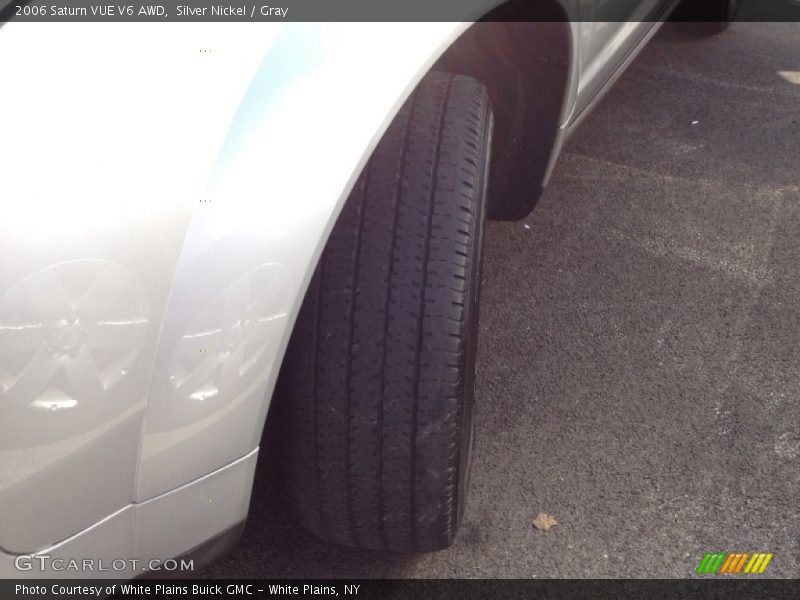 Silver Nickel / Gray 2006 Saturn VUE V6 AWD