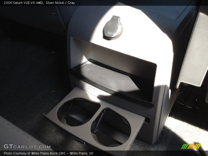 Silver Nickel / Gray 2006 Saturn VUE V6 AWD