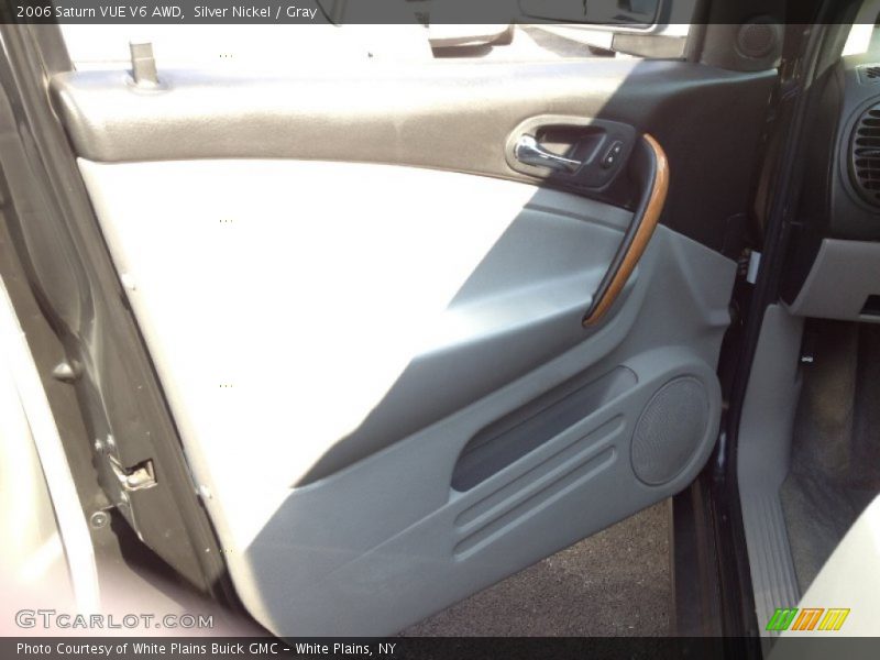 Silver Nickel / Gray 2006 Saturn VUE V6 AWD
