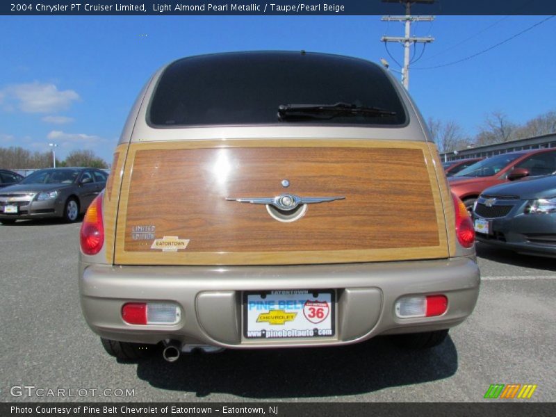 Light Almond Pearl Metallic / Taupe/Pearl Beige 2004 Chrysler PT Cruiser Limited