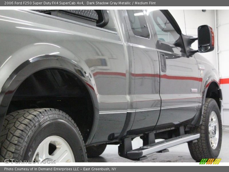 Dark Shadow Gray Metallic / Medium Flint 2006 Ford F250 Super Duty FX4 SuperCab 4x4