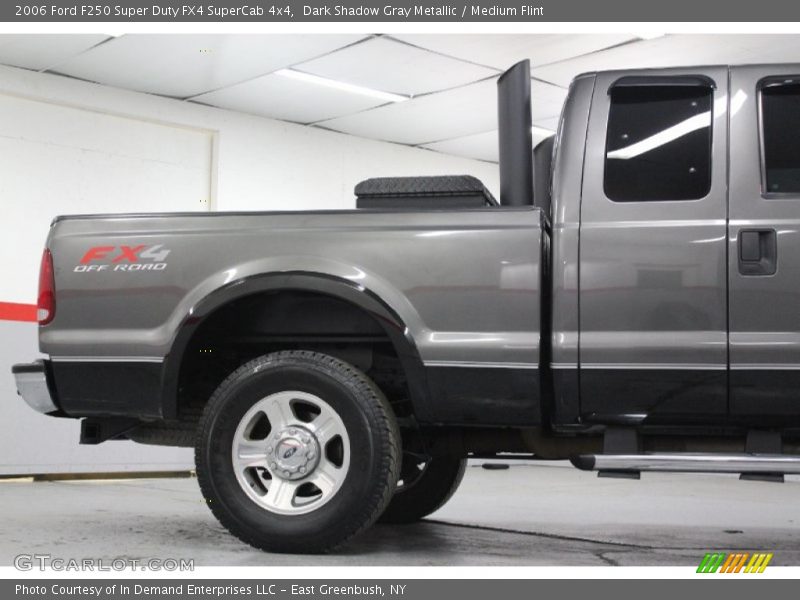 Dark Shadow Gray Metallic / Medium Flint 2006 Ford F250 Super Duty FX4 SuperCab 4x4