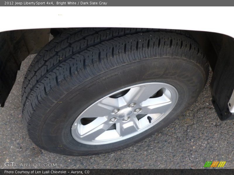 Bright White / Dark Slate Gray 2012 Jeep Liberty Sport 4x4