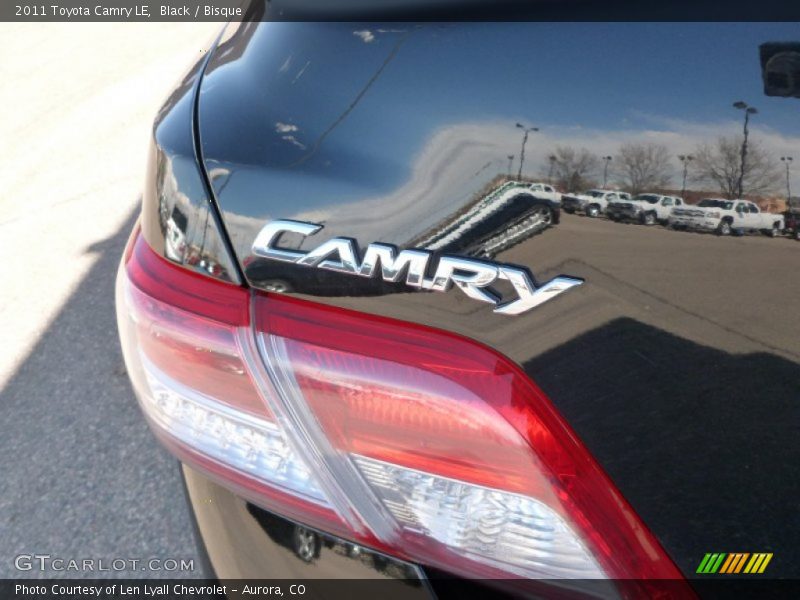 Black / Bisque 2011 Toyota Camry LE