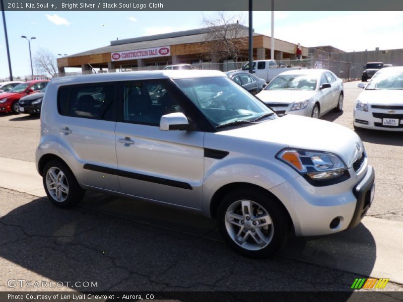 Bright Silver / Black Soul Logo Cloth 2011 Kia Soul +