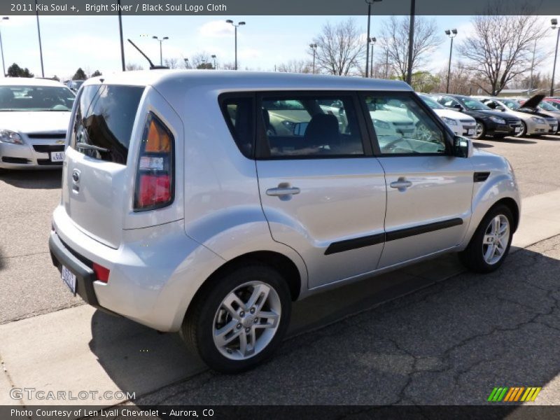 Bright Silver / Black Soul Logo Cloth 2011 Kia Soul +