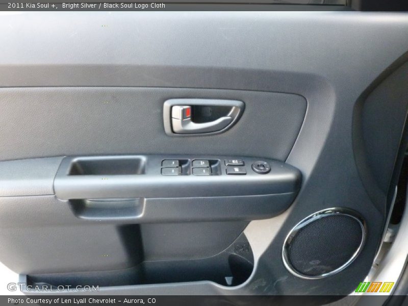 Bright Silver / Black Soul Logo Cloth 2011 Kia Soul +