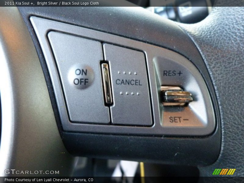 Bright Silver / Black Soul Logo Cloth 2011 Kia Soul +