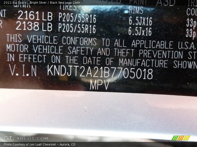 Bright Silver / Black Soul Logo Cloth 2011 Kia Soul +