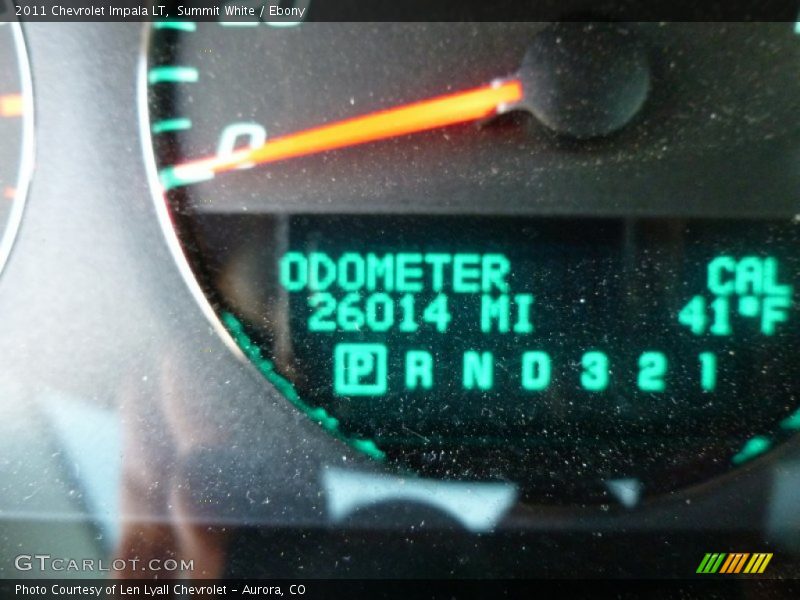 Summit White / Ebony 2011 Chevrolet Impala LT
