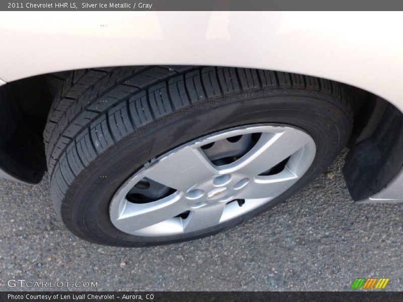 Silver Ice Metallic / Gray 2011 Chevrolet HHR LS