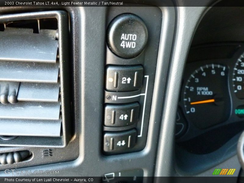 Light Pewter Metallic / Tan/Neutral 2003 Chevrolet Tahoe LT 4x4