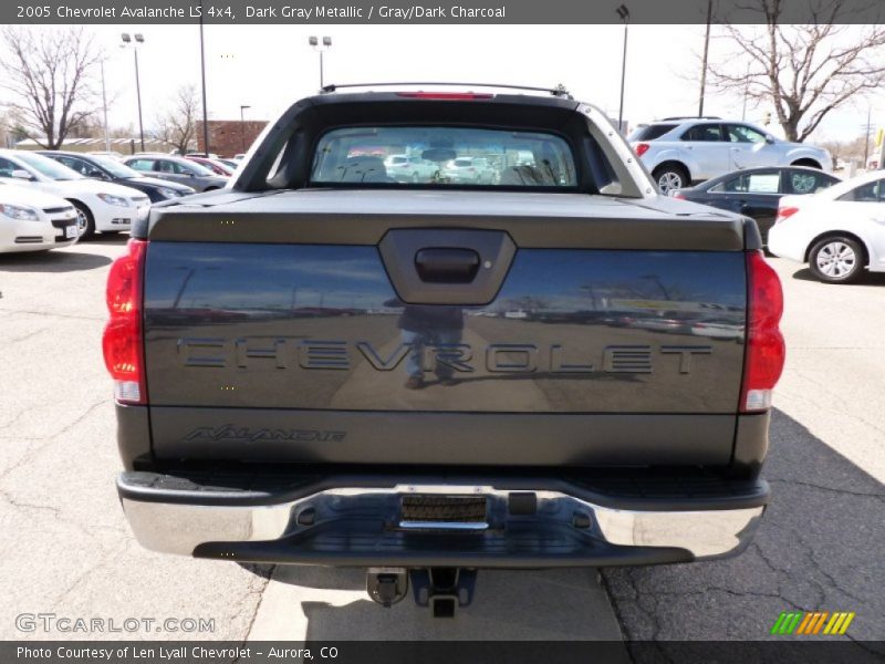 Dark Gray Metallic / Gray/Dark Charcoal 2005 Chevrolet Avalanche LS 4x4