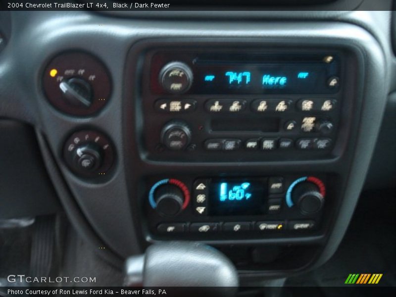 Black / Dark Pewter 2004 Chevrolet TrailBlazer LT 4x4