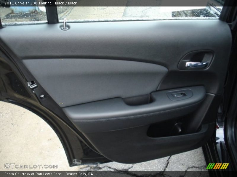 Black / Black 2011 Chrysler 200 Touring