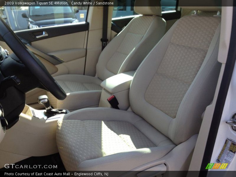 Candy White / Sandstone 2009 Volkswagen Tiguan SE 4Motion