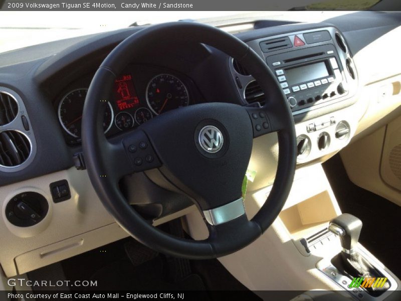 Candy White / Sandstone 2009 Volkswagen Tiguan SE 4Motion