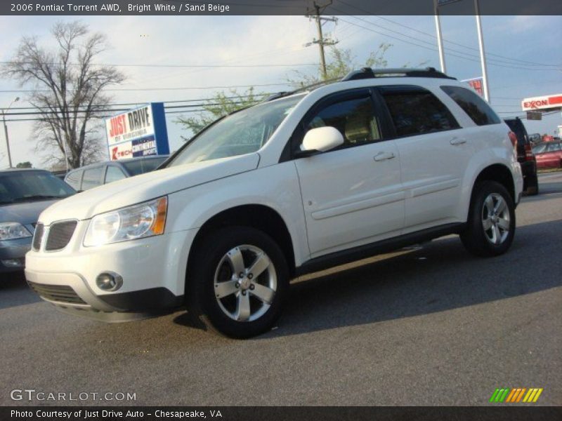 Bright White / Sand Beige 2006 Pontiac Torrent AWD