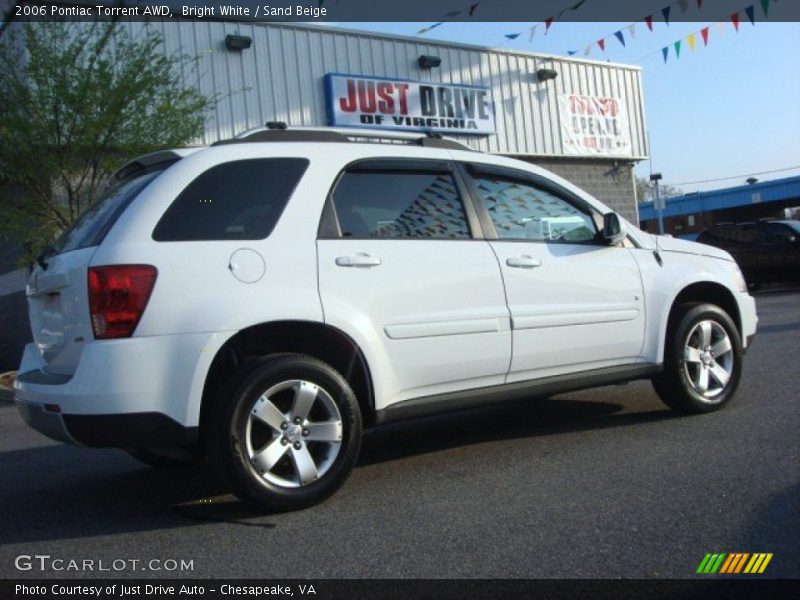 Bright White / Sand Beige 2006 Pontiac Torrent AWD