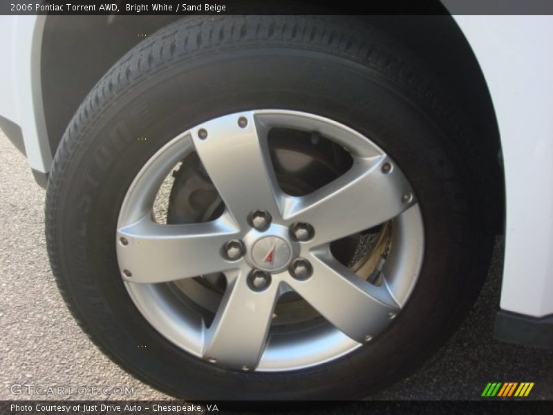 Bright White / Sand Beige 2006 Pontiac Torrent AWD