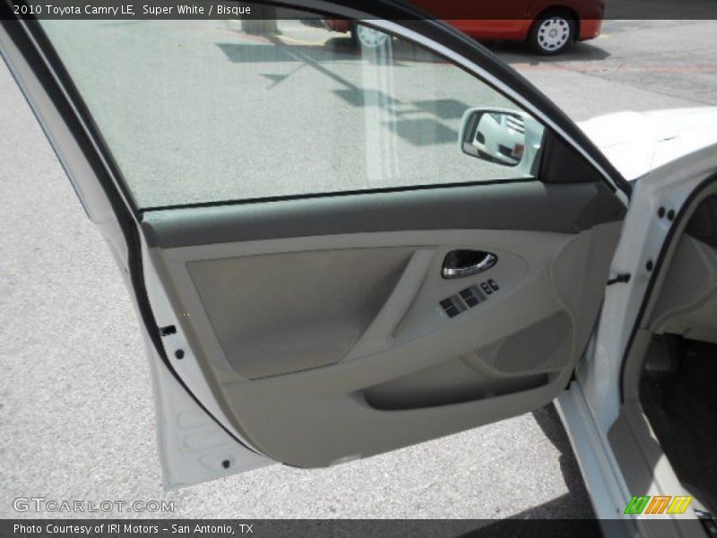 Super White / Bisque 2010 Toyota Camry LE